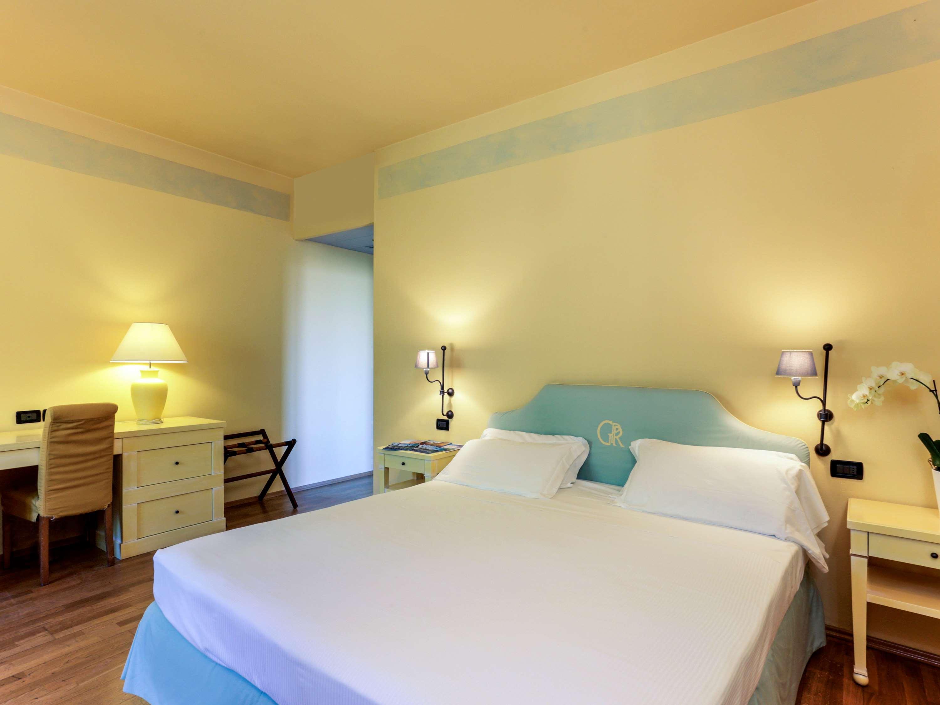 Th - Park 4*