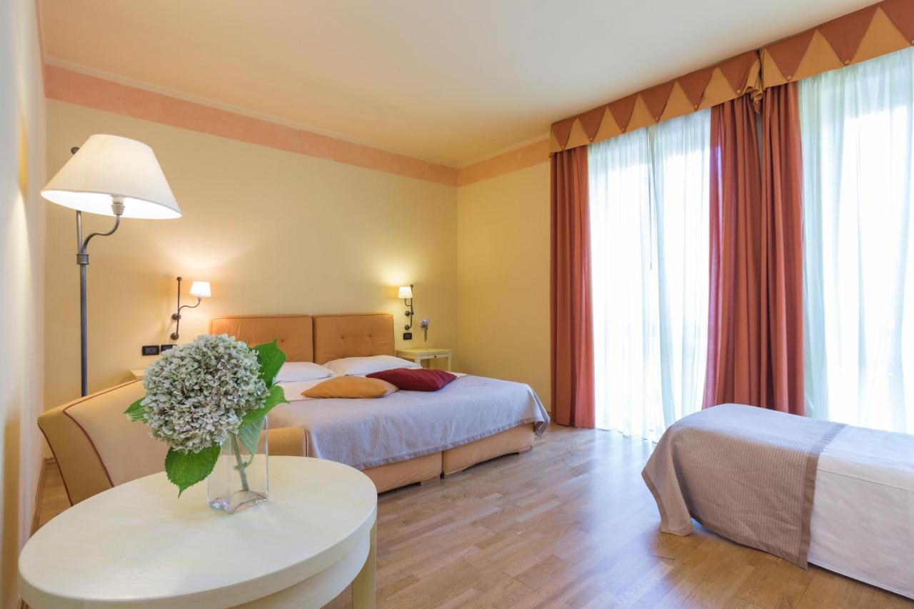 Hotel Th - Park 4*
